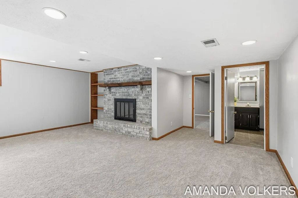 3910 Honeybrook Avenue SW Grandville City MI 49418