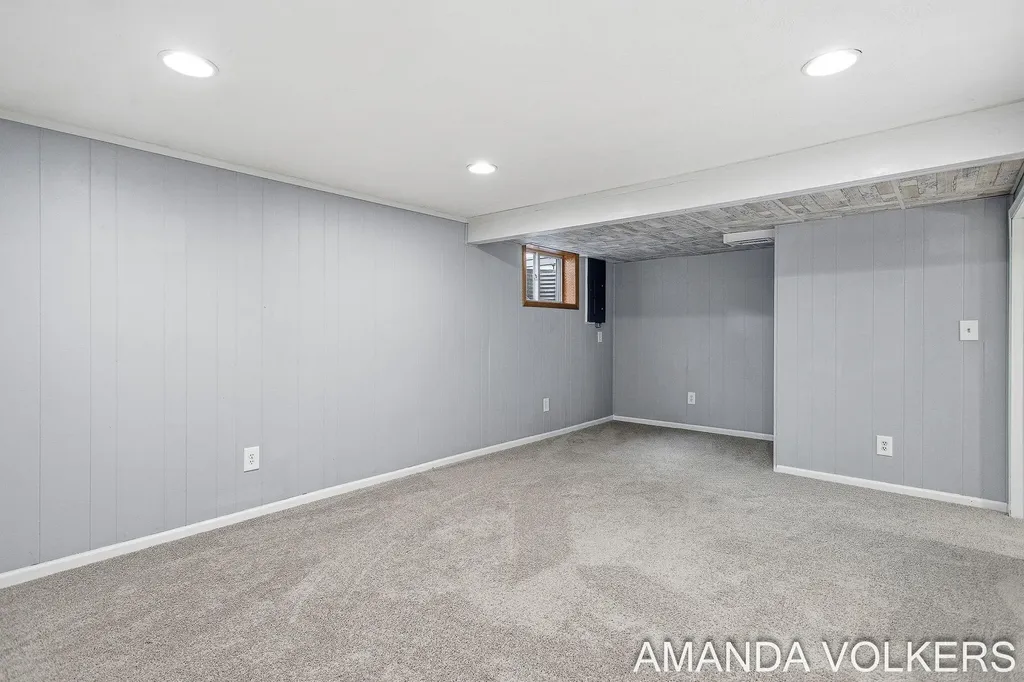 3910 Honeybrook Avenue SW Grandville City MI 49418