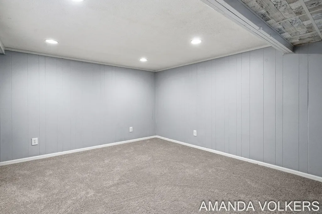3910 Honeybrook Avenue SW Grandville City MI 49418