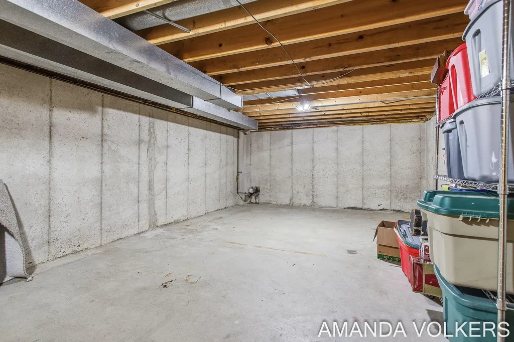 3910 Honeybrook Avenue SW Grandville City MI 49418