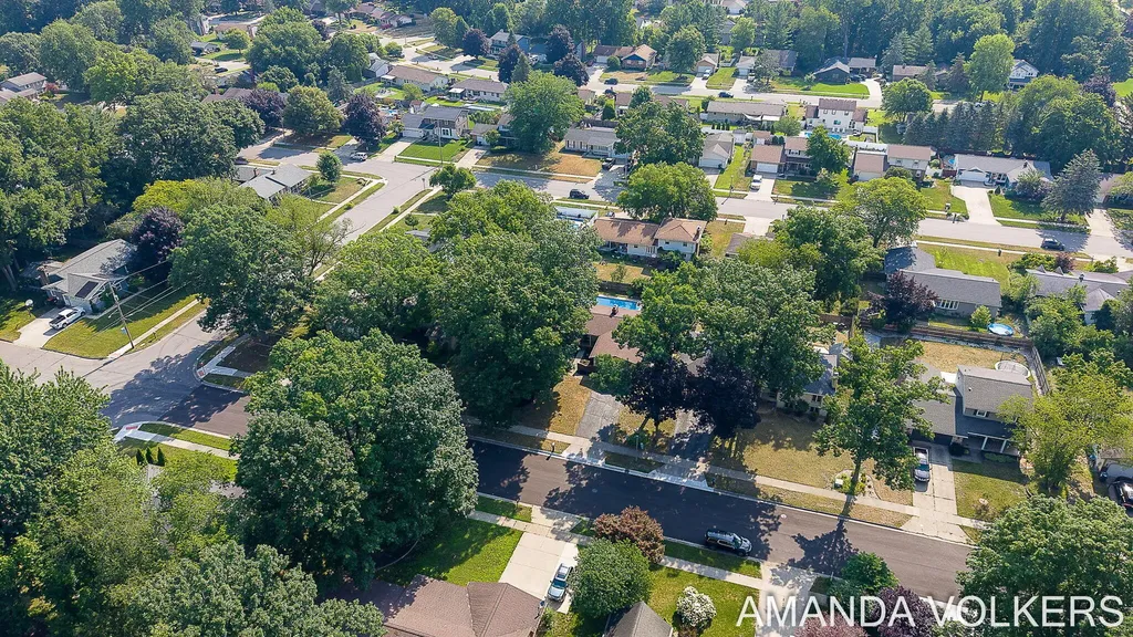 3910 Honeybrook Avenue SW Grandville City MI 49418