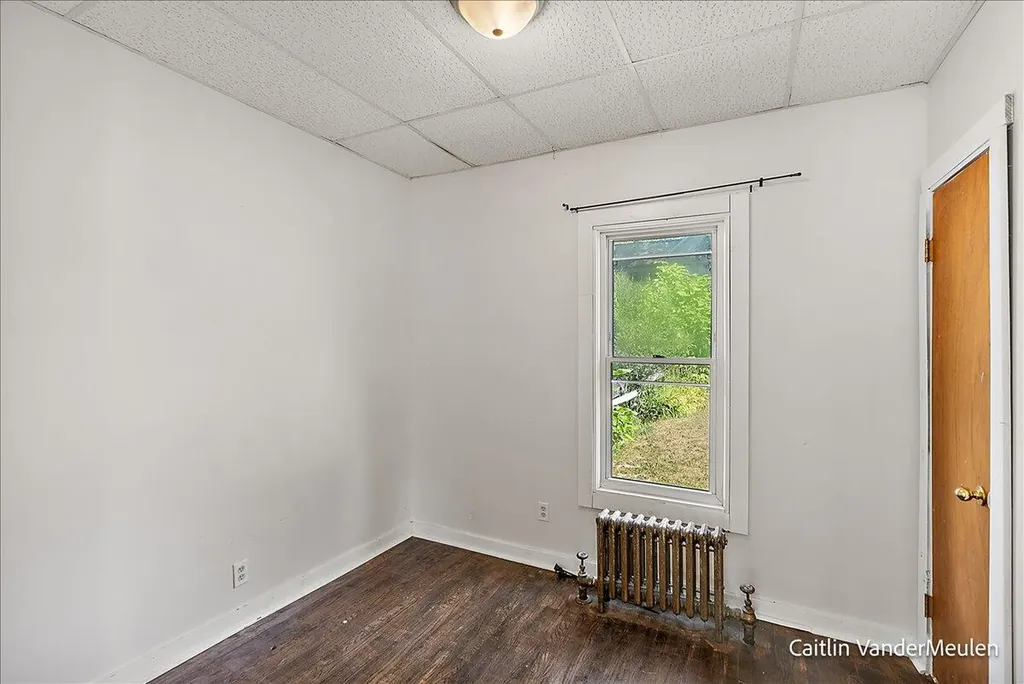 1501 College Avenue NE Grand Rapids City MI 49505