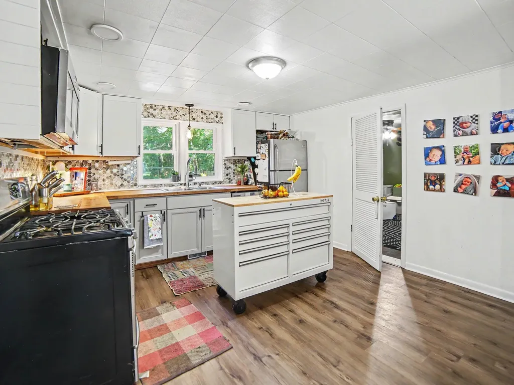 1460 S Mill Iron Road Muskegon Charter Township MI 49442