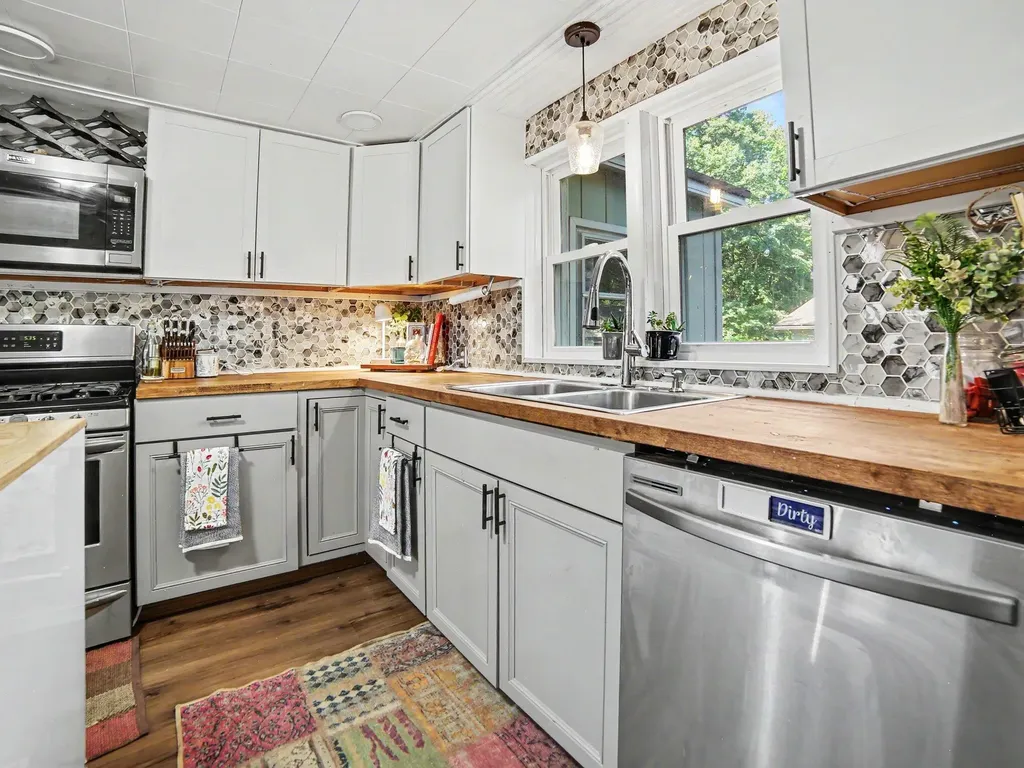 1460 S Mill Iron Road Muskegon Charter Township MI 49442