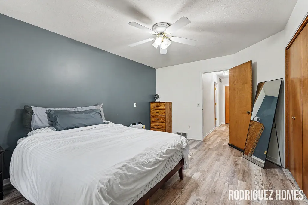 1731 Lakeview Drive Zeeland Charter Township MI 49464