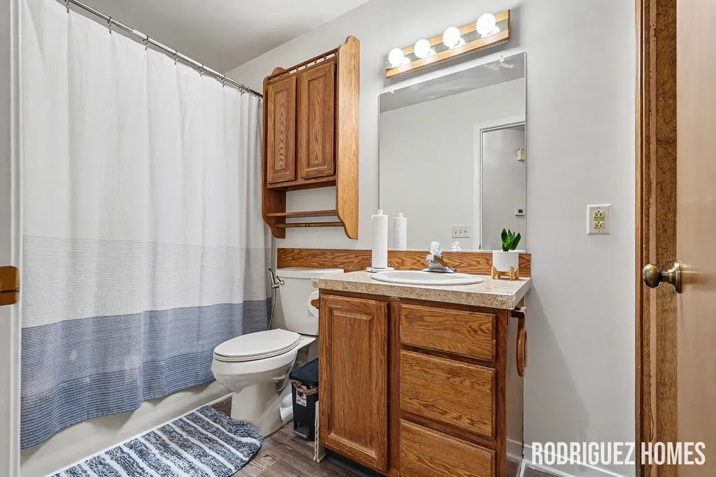 1731 Lakeview Drive Zeeland Charter Township MI 49464