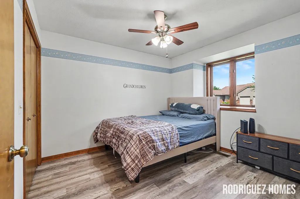 1731 Lakeview Drive Zeeland Charter Township MI 49464