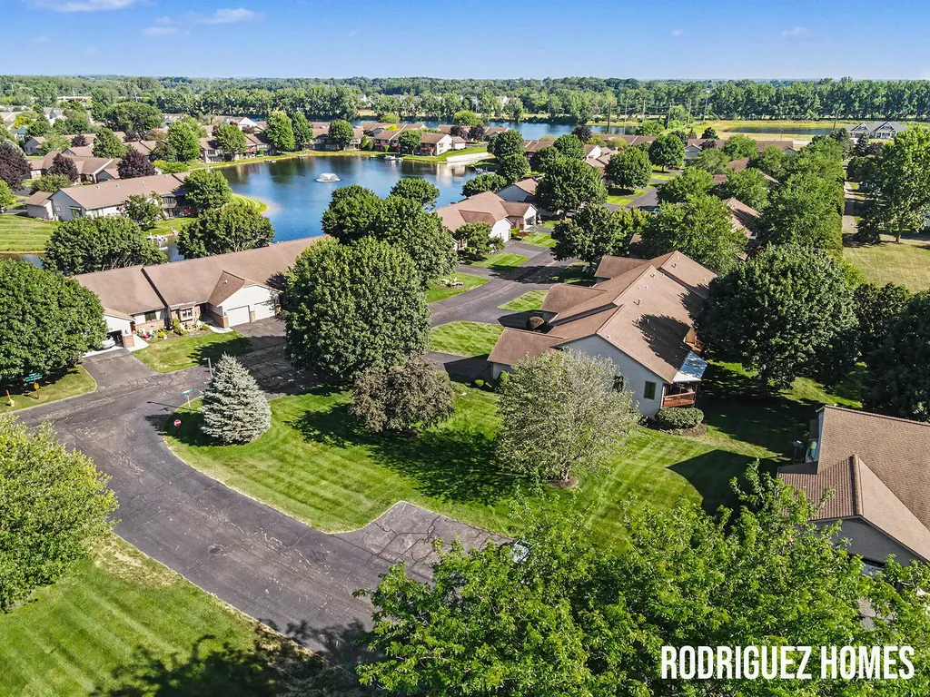 1731 Lakeview Drive Zeeland Charter Township MI 49464