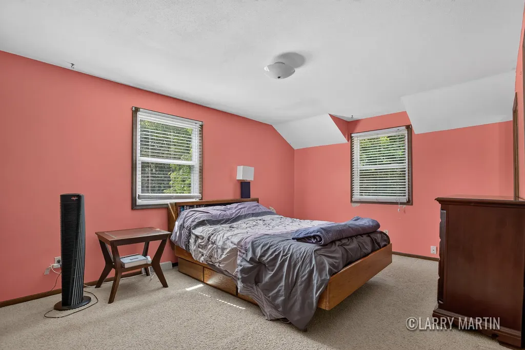 5316 Queensbury Drive SE Kentwood City MI 49508