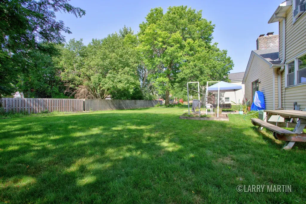 5316 Queensbury Drive SE Kentwood City MI 49508