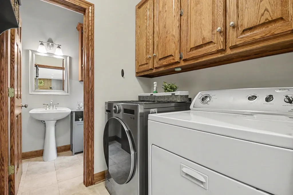 3004 Cooks Meadow Drive NE Grand Rapids Charter Township MI 49525