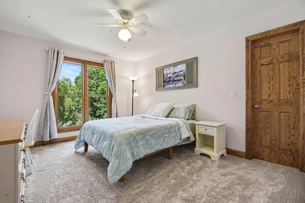 3004 Cooks Meadow Drive NE Grand Rapids Charter Township MI 49525