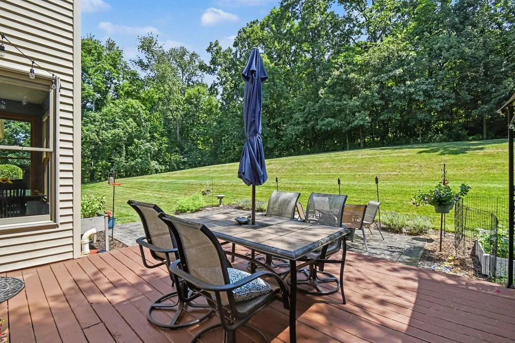 3004 Cooks Meadow Drive NE Grand Rapids Charter Township MI 49525