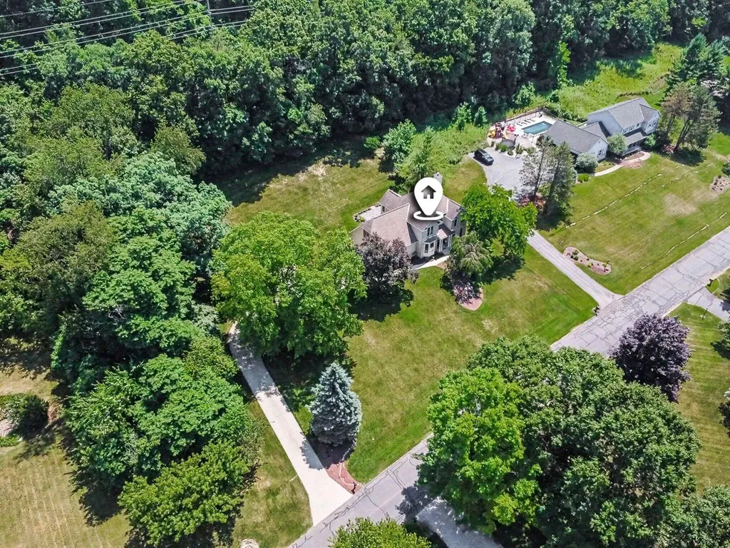 3004 Cooks Meadow Drive NE Grand Rapids Charter Township MI 49525