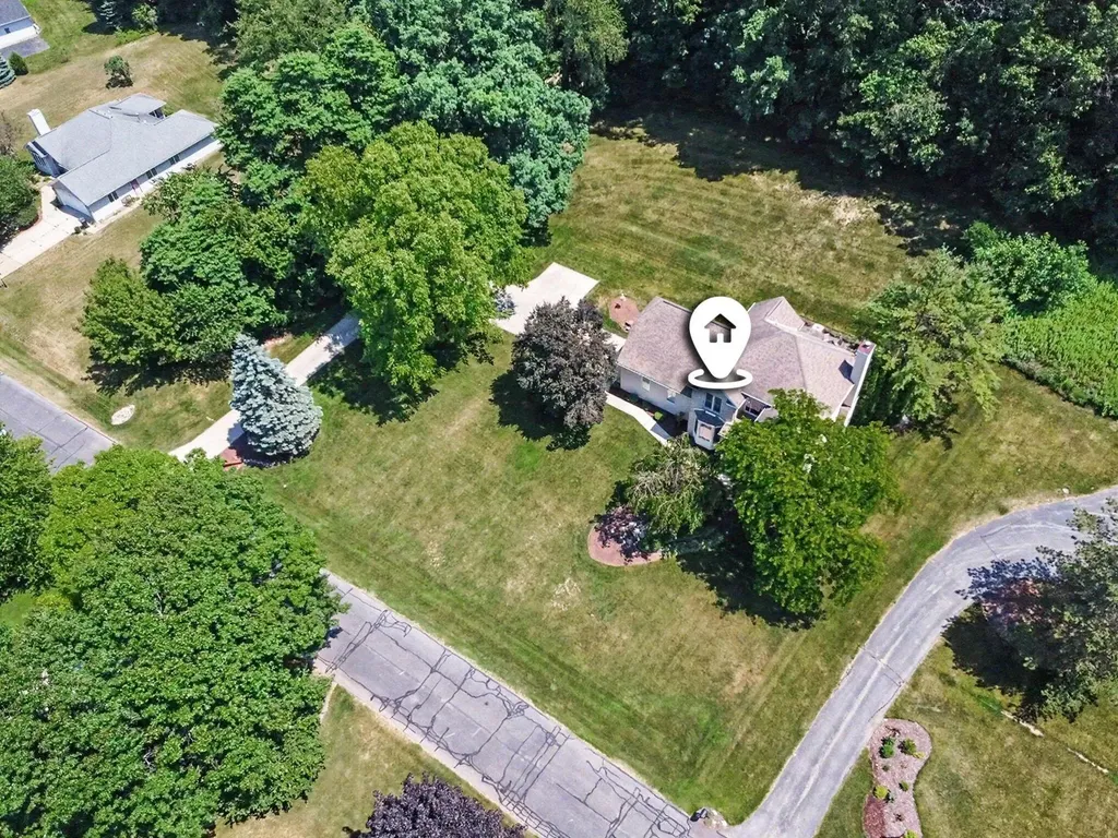 3004 Cooks Meadow Drive NE Grand Rapids Charter Township MI 49525