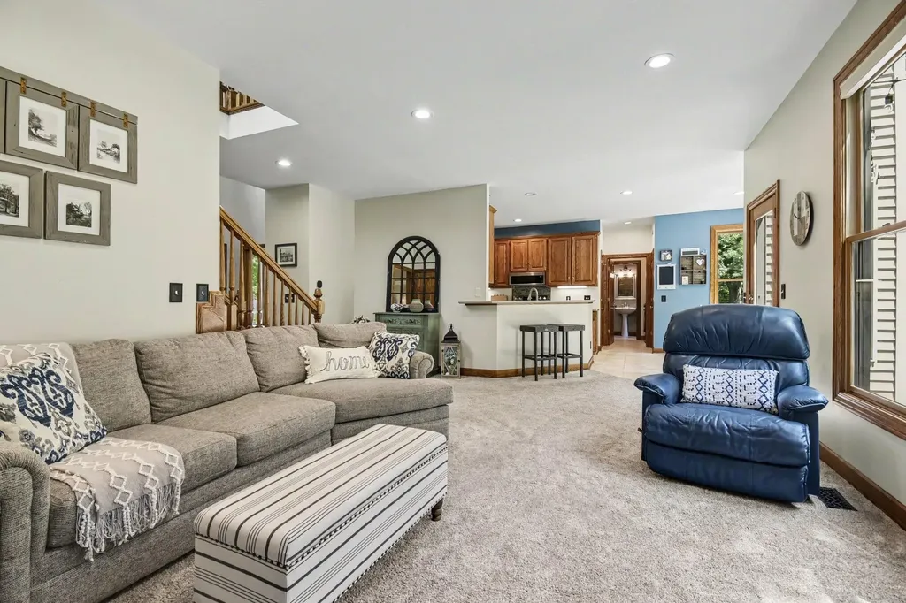 3004 Cooks Meadow Drive NE Grand Rapids Charter Township MI 49525