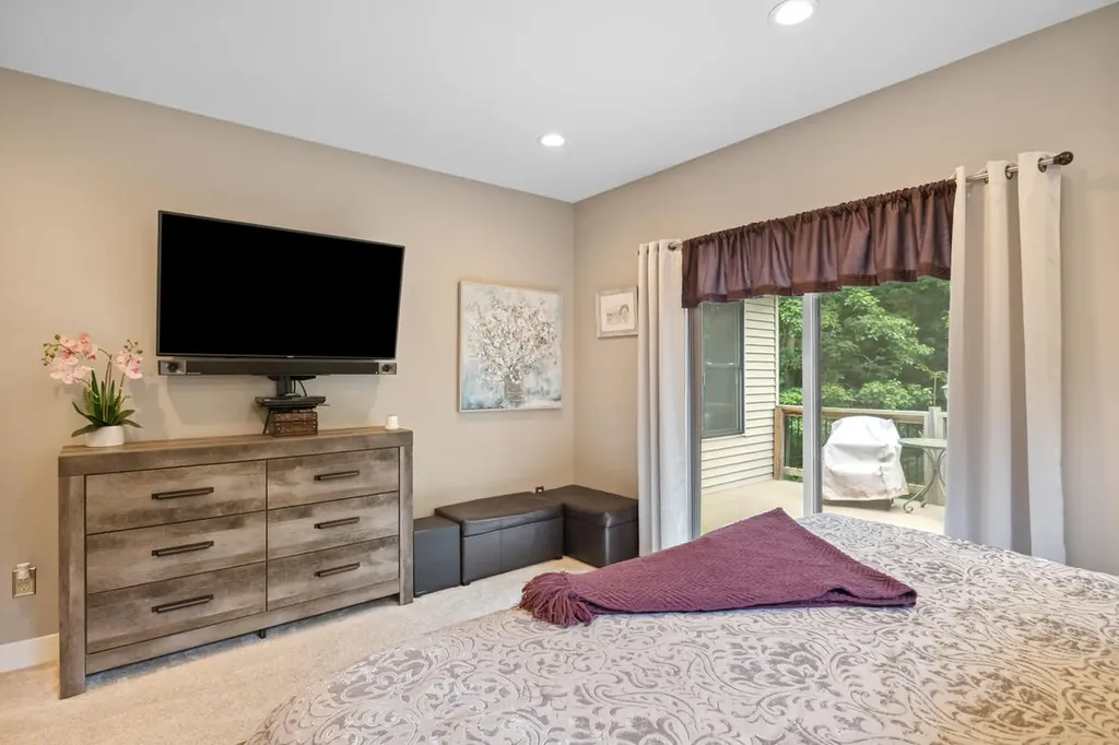 13368 Lilypine Drive Tallmadge Charter Township MI 49435