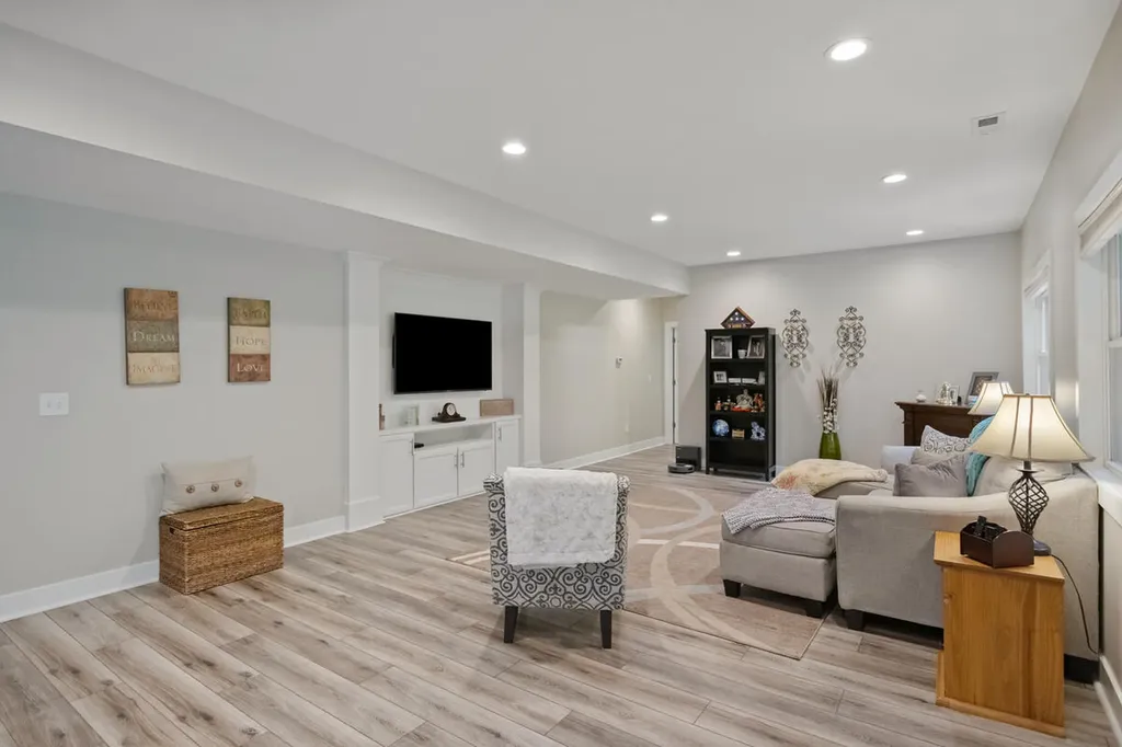 13368 Lilypine Drive Tallmadge Charter Township MI 49435