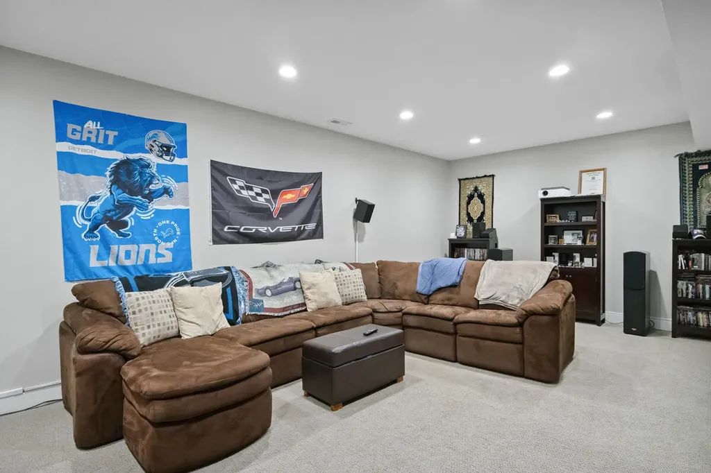 13368 Lilypine Drive Tallmadge Charter Township MI 49435