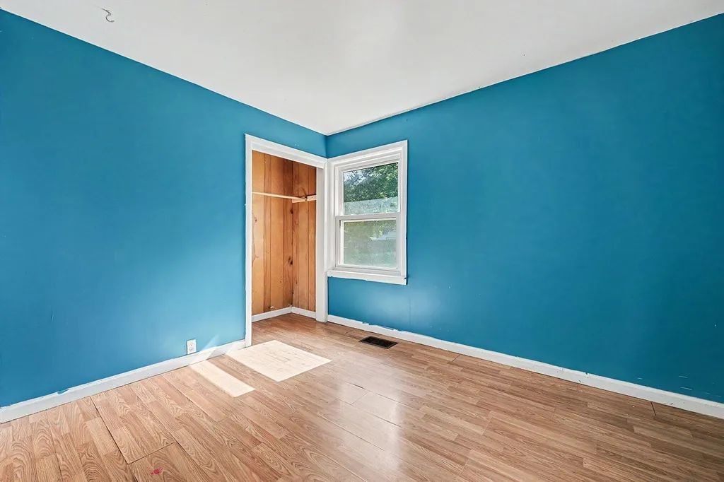 3346 Dean Lake Avenue NE Grand Rapids Charter Township MI 49525