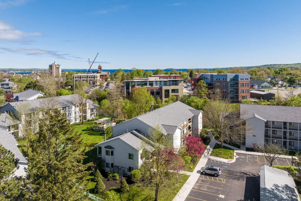 621 Riverine Drive Unknown City MI 49684