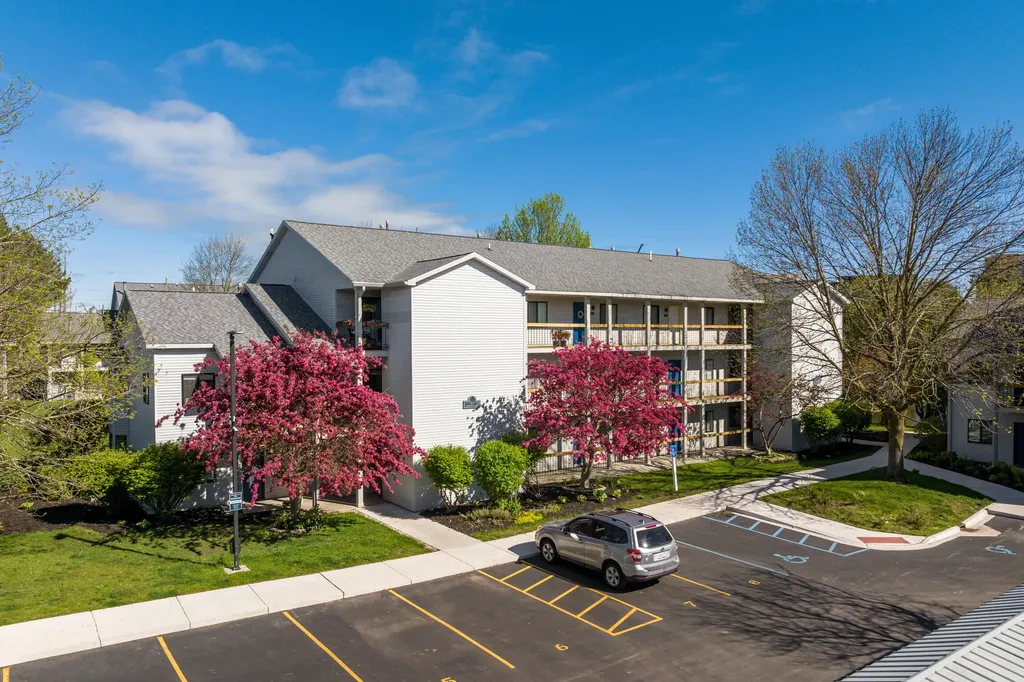 621 Riverine Drive Unknown City MI 49684