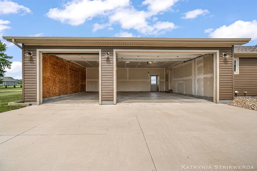 2256 S Cochran Road Carmel Township MI 48813