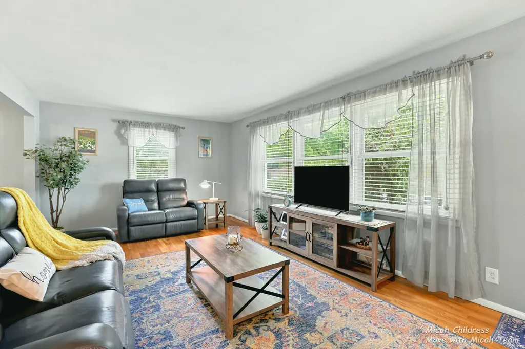 3313 Fuller Avenue SE Grand Rapids City MI 49508