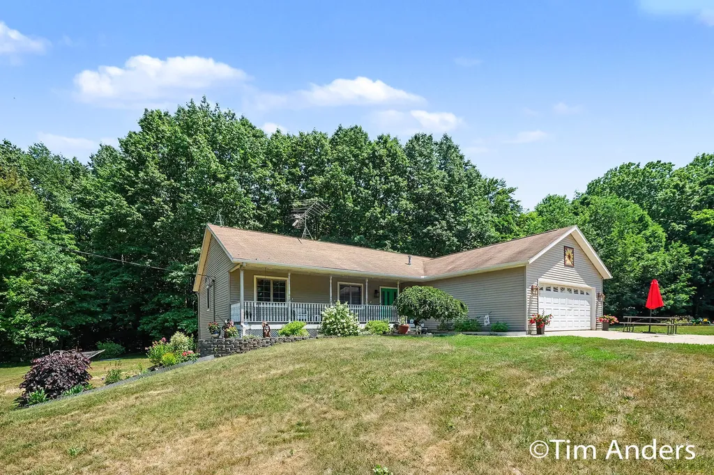 3455 Northkent Pine Drive Tyrone Township MI 49330