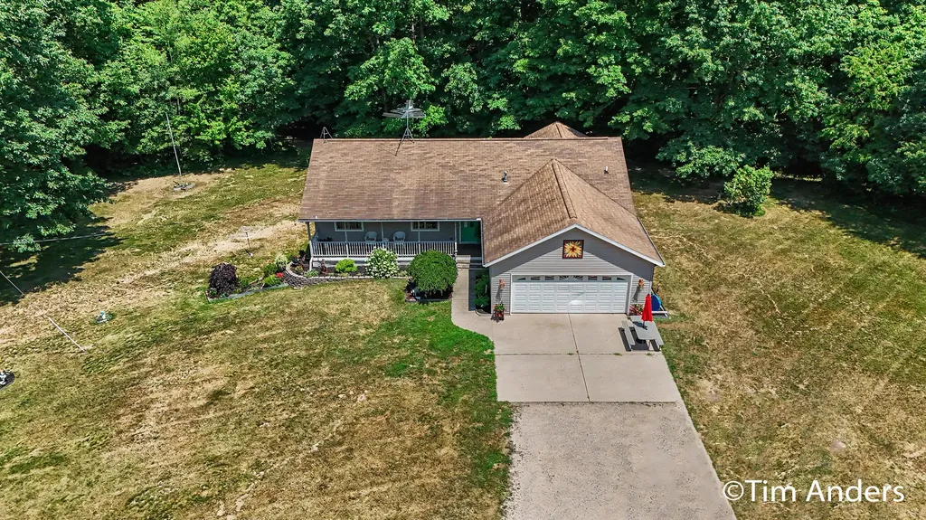 3455 Northkent Pine Drive Tyrone Township MI 49330