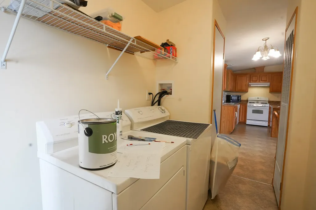 530 E Rainbow Road Newaygo City MI 49337