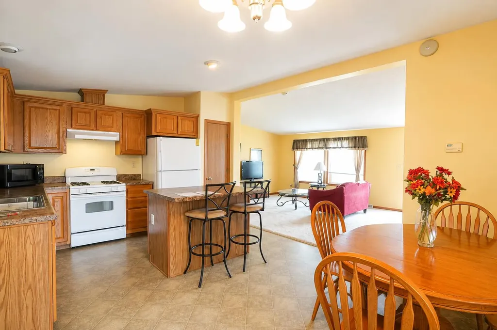 530 E Rainbow Road Newaygo City MI 49337