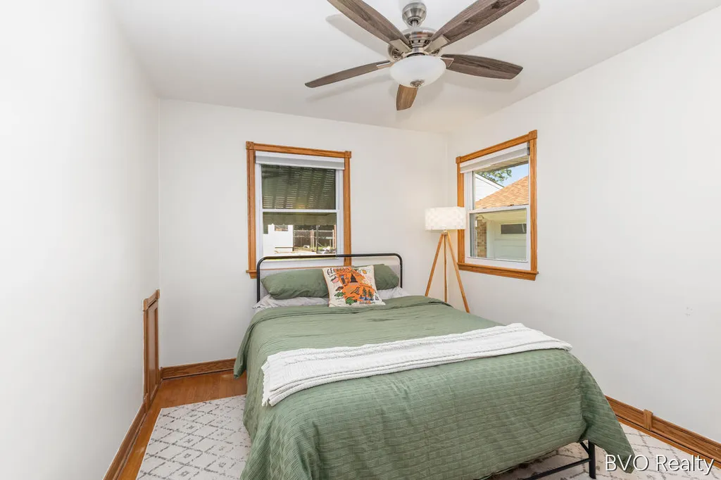 1843 Plymouth Terrace SE Grand Rapids City MI 49506