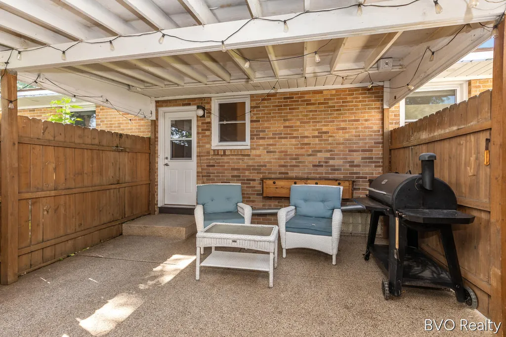 1843 Plymouth Terrace SE Grand Rapids City MI 49506
