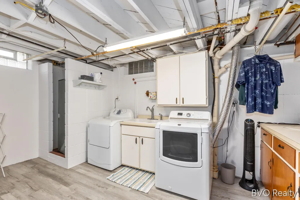 1843 Plymouth Terrace SE Grand Rapids City MI 49506