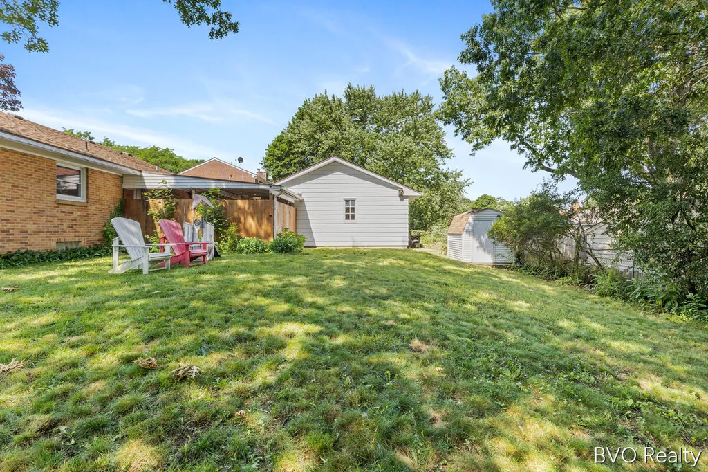 1843 Plymouth Terrace SE Grand Rapids City MI 49506