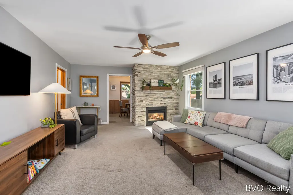 1843 Plymouth Terrace SE Grand Rapids City MI 49506