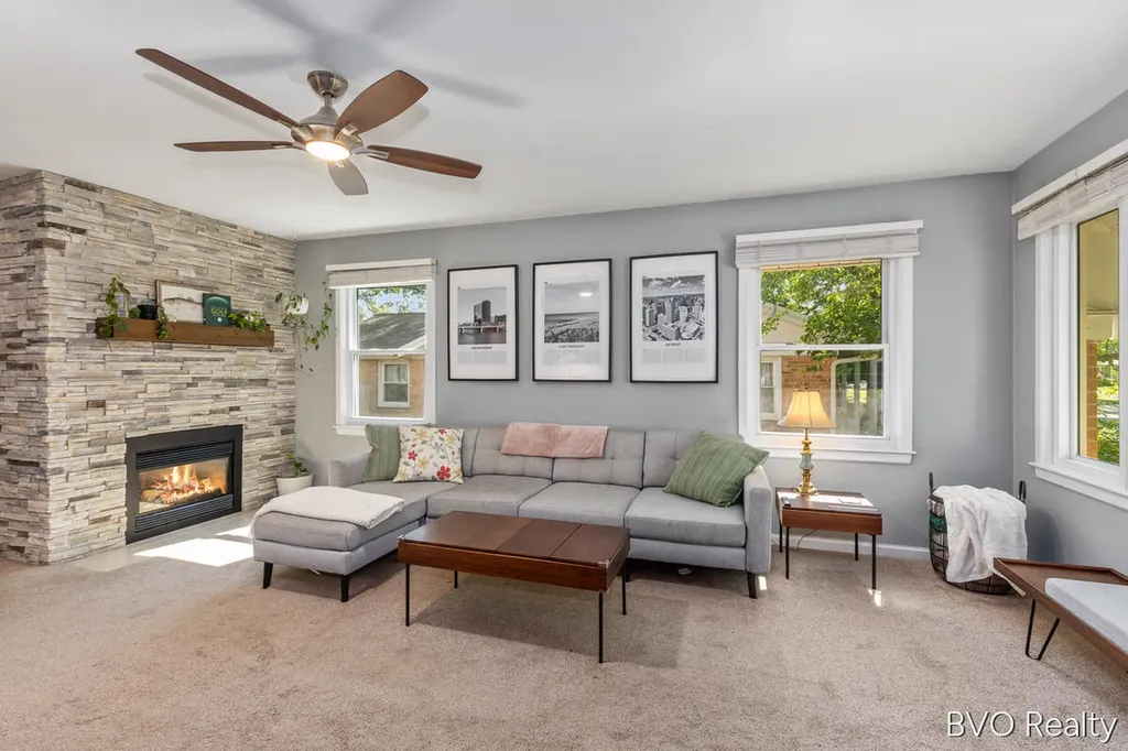 1843 Plymouth Terrace SE Grand Rapids City MI 49506
