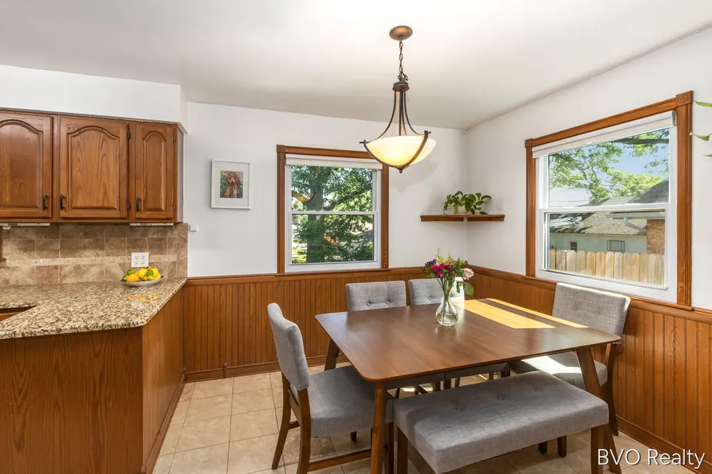 1843 Plymouth Terrace SE Grand Rapids City MI 49506
