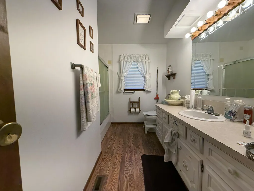 247 W North Street Hastings City MI 49058