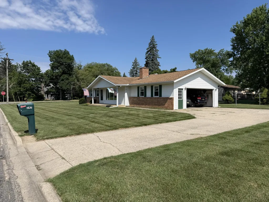 247 W North Street Hastings City MI 49058