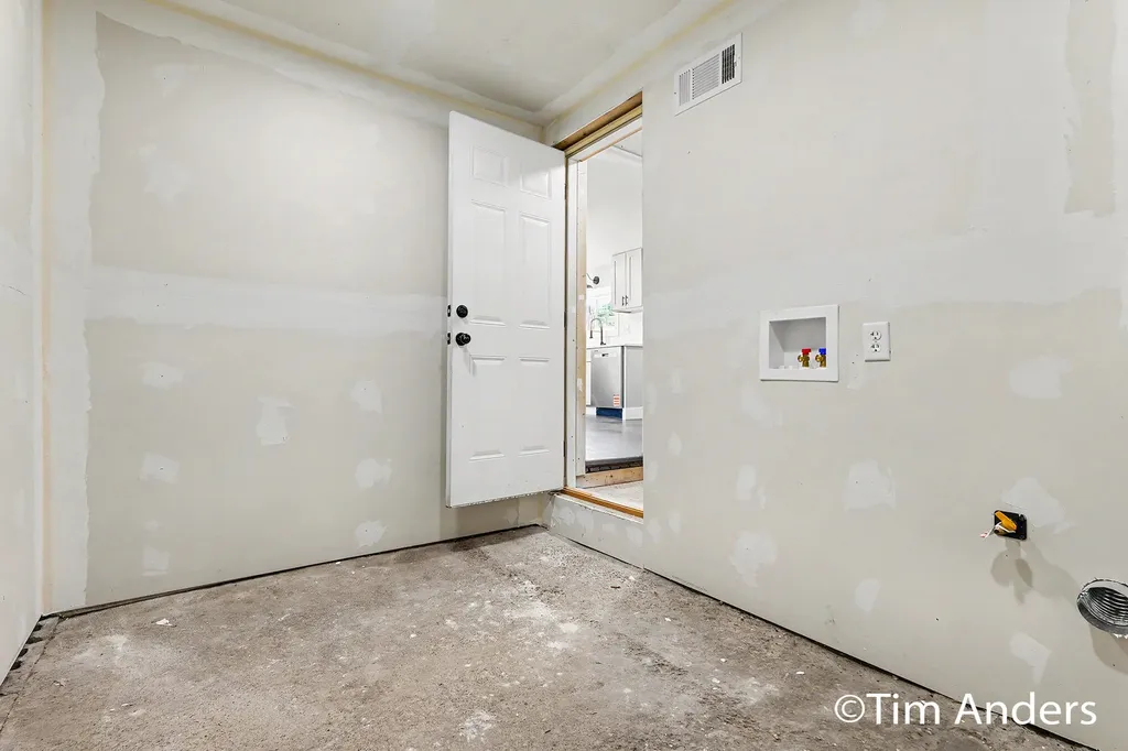 307 S East Street St. Louis City MI 48880
