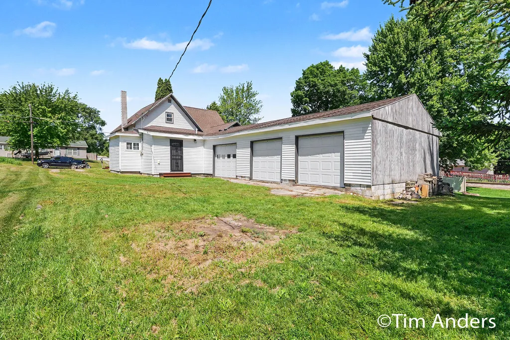 307 S East Street St. Louis City MI 48880