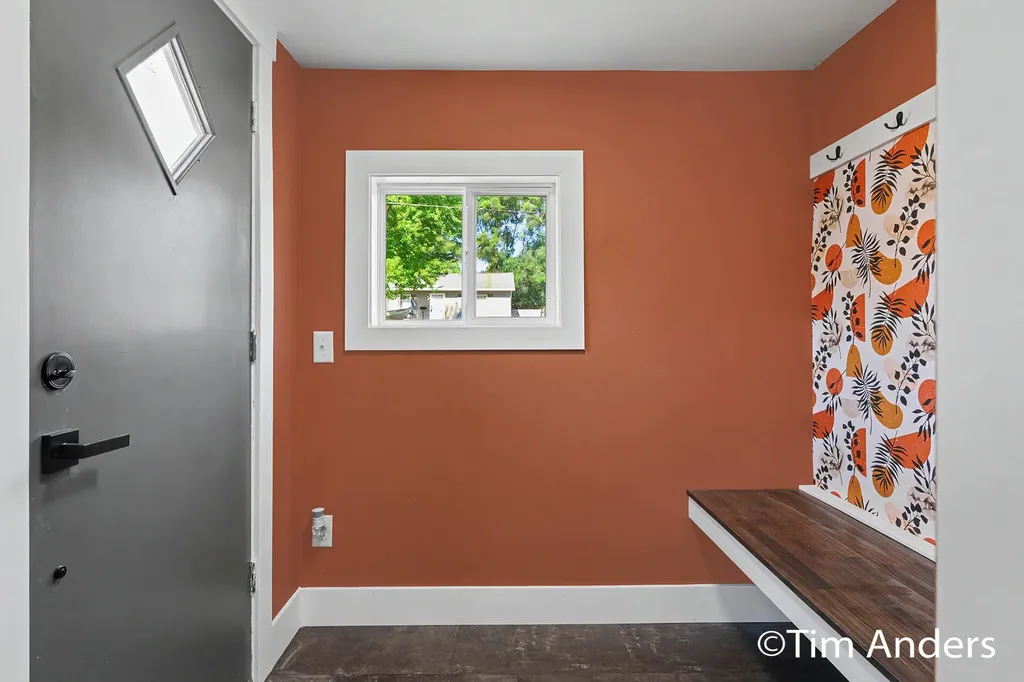 307 S East Street St. Louis City MI 48880