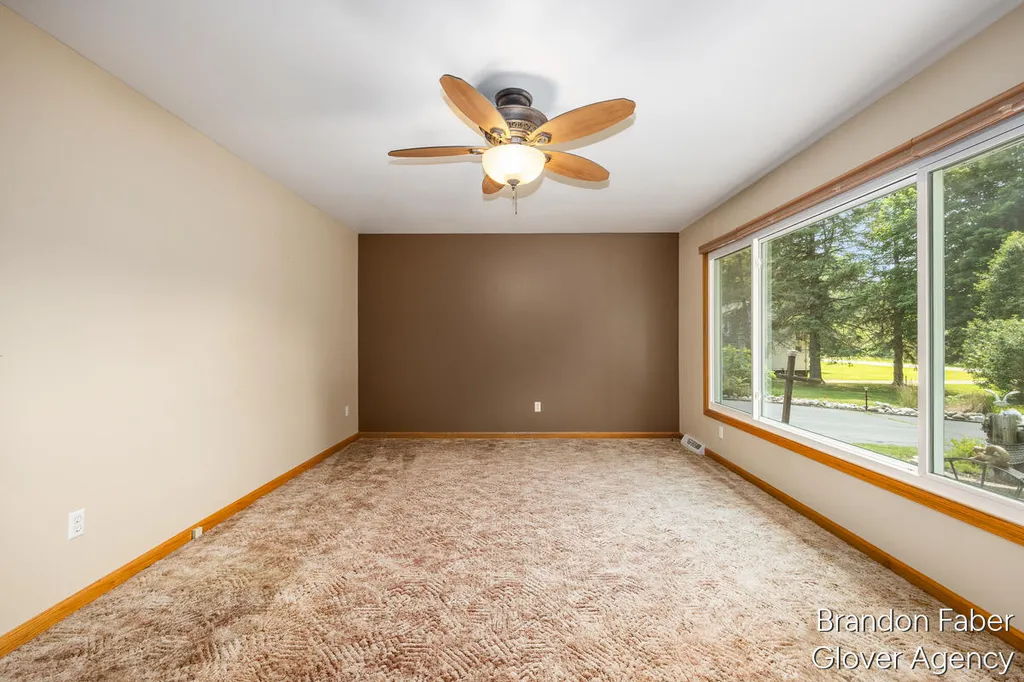 6660 Vinton Avenue NW Alpine Township MI 49321