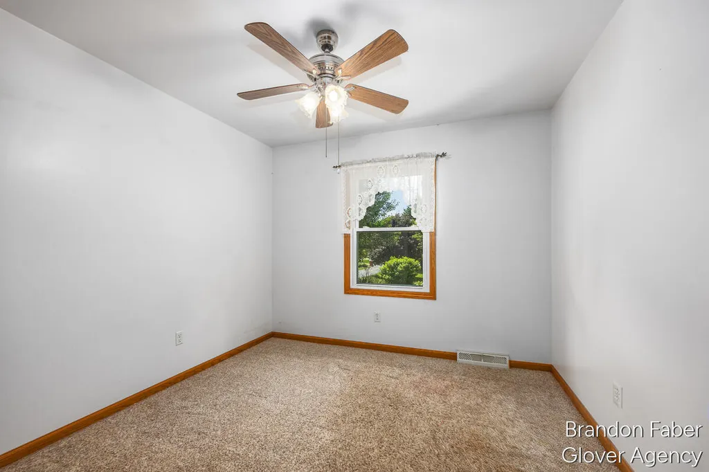 6660 Vinton Avenue NW Alpine Township MI 49321