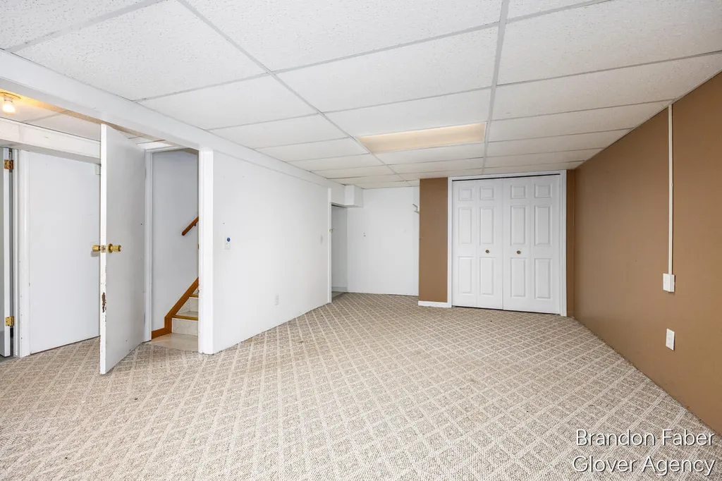 6660 Vinton Avenue NW Alpine Township MI 49321