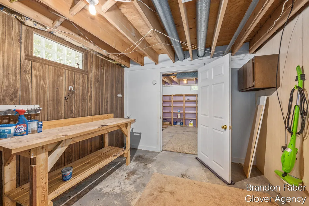 6660 Vinton Avenue NW Alpine Township MI 49321