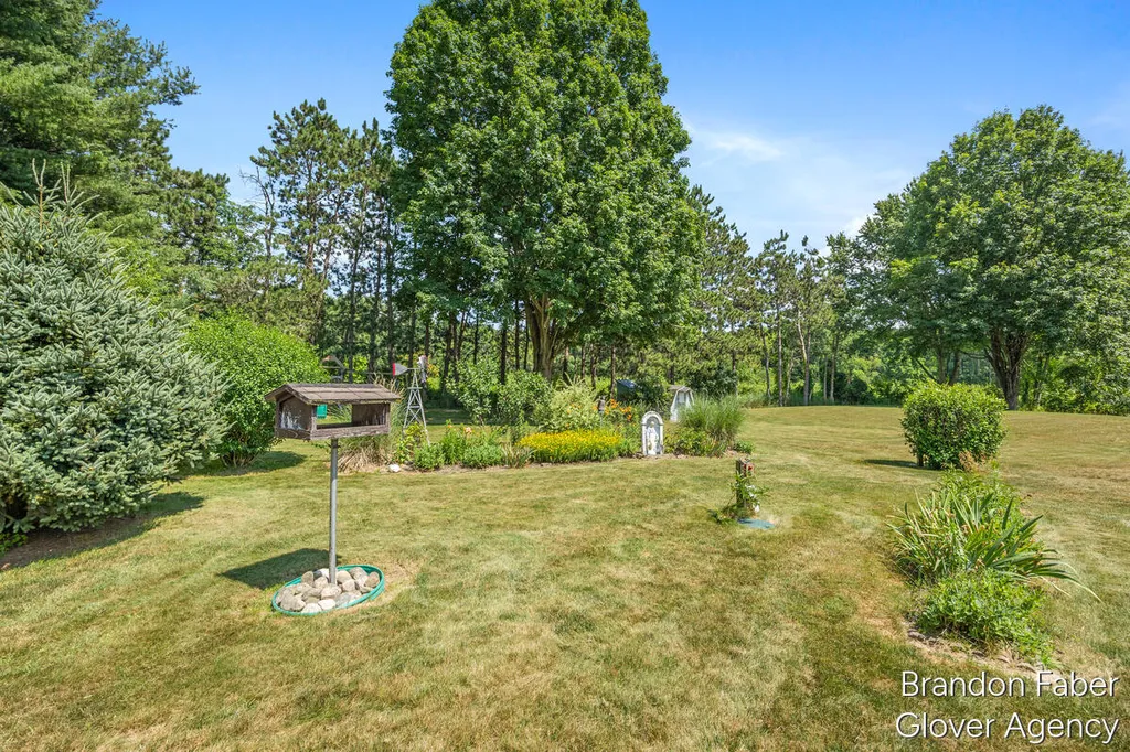 6660 Vinton Avenue NW Alpine Township MI 49321