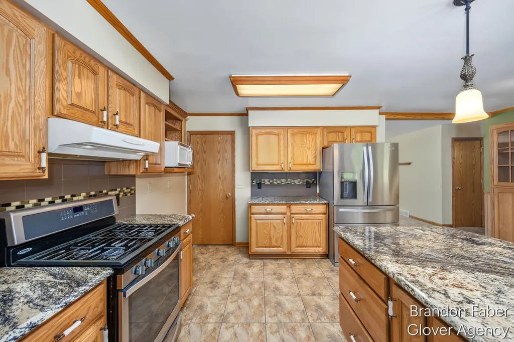 6660 Vinton Avenue NW Alpine Township MI 49321